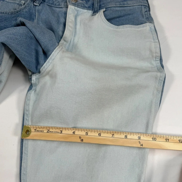 Hollister Curvy  Mom Jeans Womens Size 7/28 Light Medium Blue High Rise - Picture 6 of 9